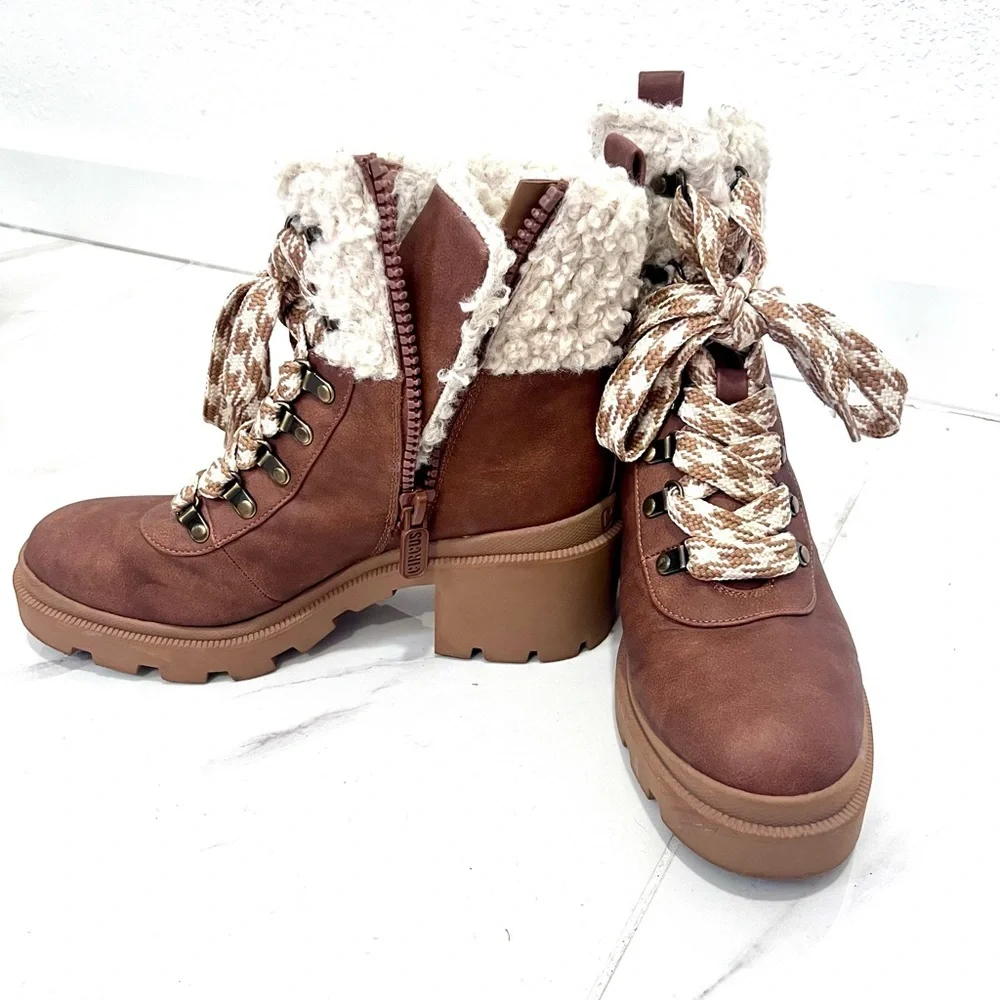 Circus by Sam Edelman Sambert‎ Dark Camel Brown and Cream Winter Boots 9